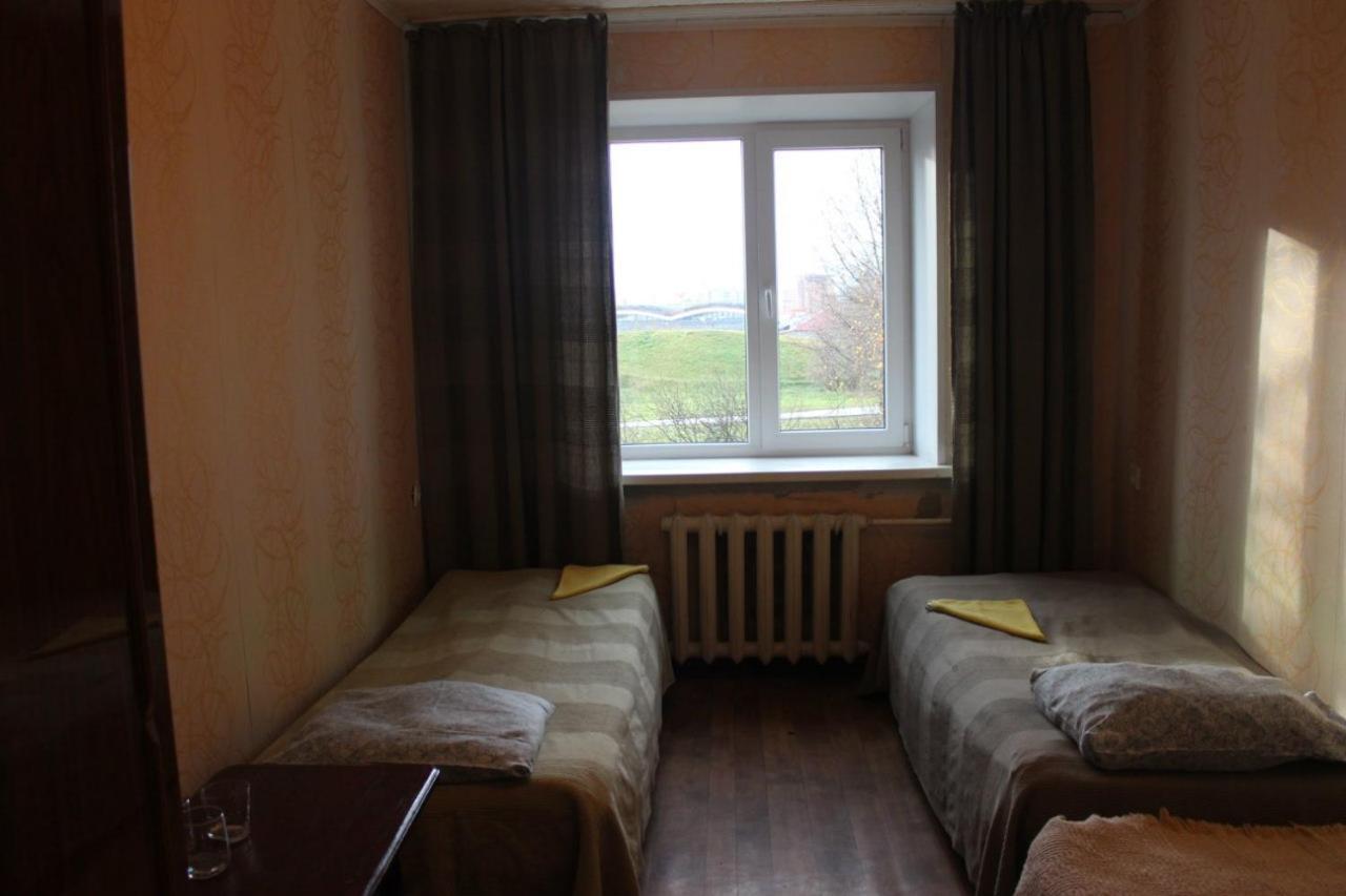 וליקי נובגורוד Hotel & Hostel Kruiz חדר תמונה